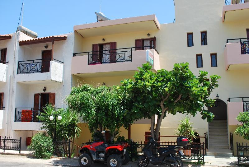 Koula Apartments Σταλίδα Εξωτερικό φωτογραφία