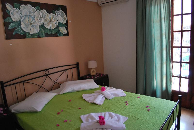 Koula Apartments Σταλίδα Εξωτερικό φωτογραφία
